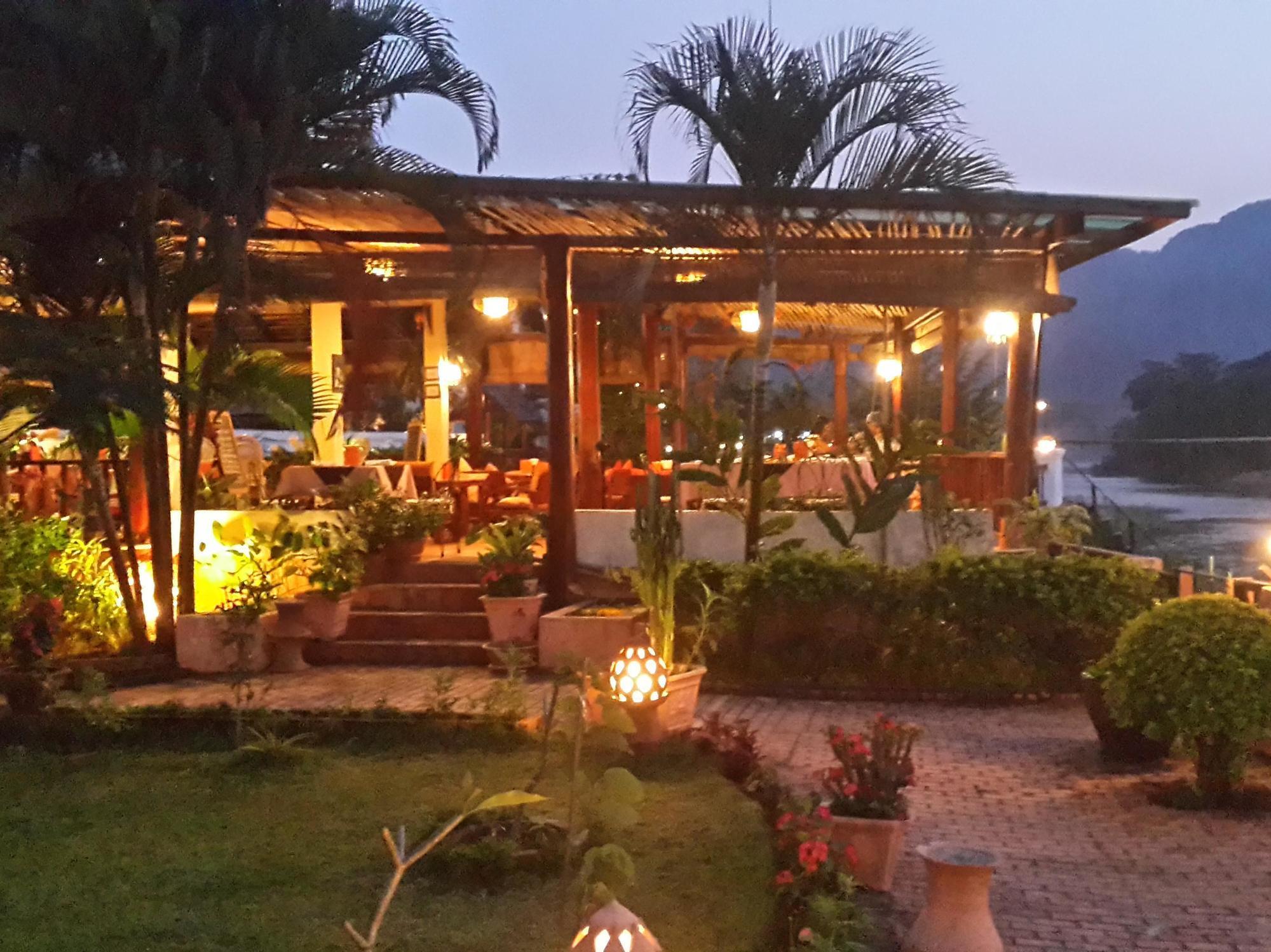 Villa Nam Song Vang Vieng Exteriér fotografie