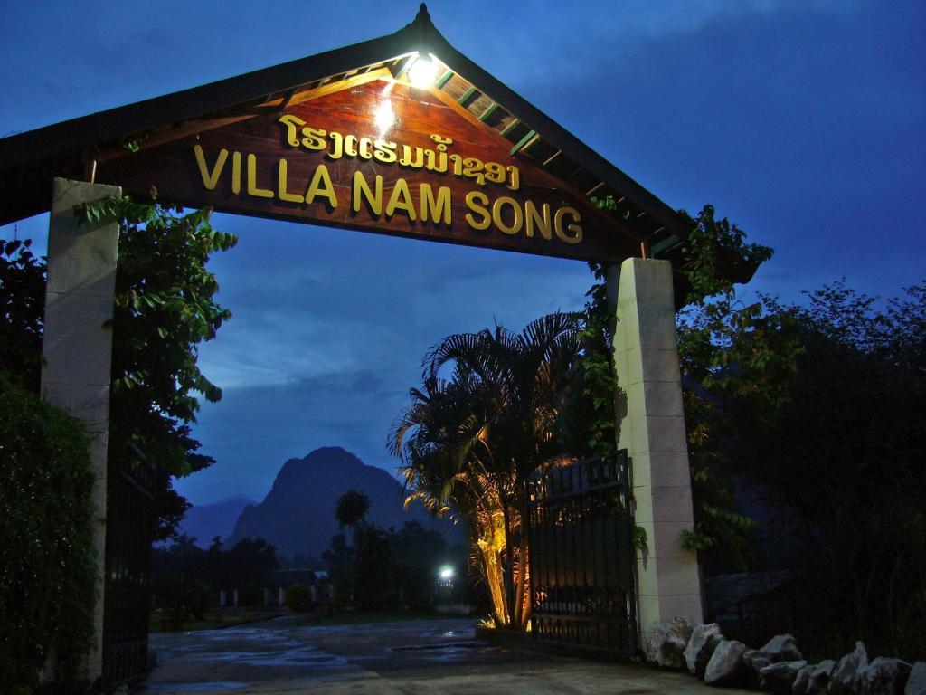 Villa Nam Song Vang Vieng Exteriér fotografie