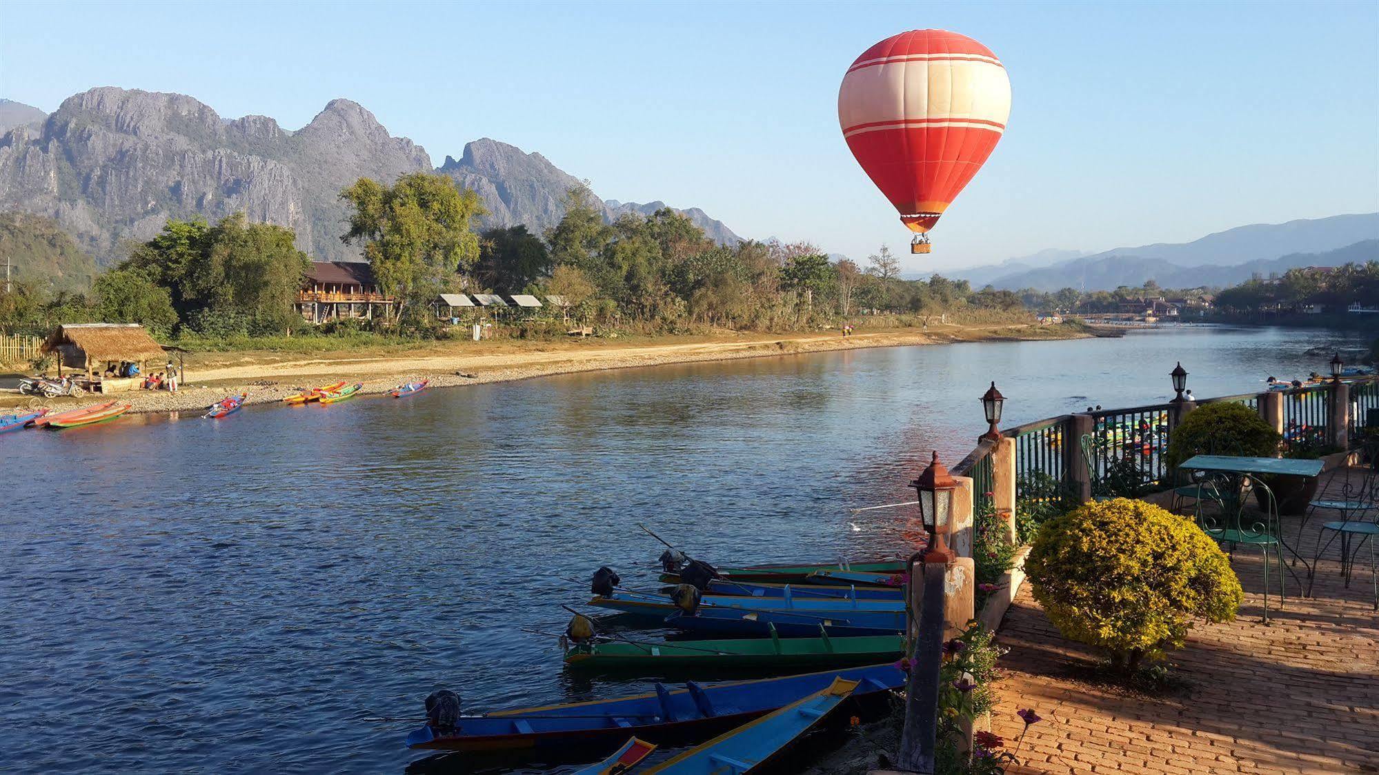Villa Nam Song Vang Vieng Exteriér fotografie