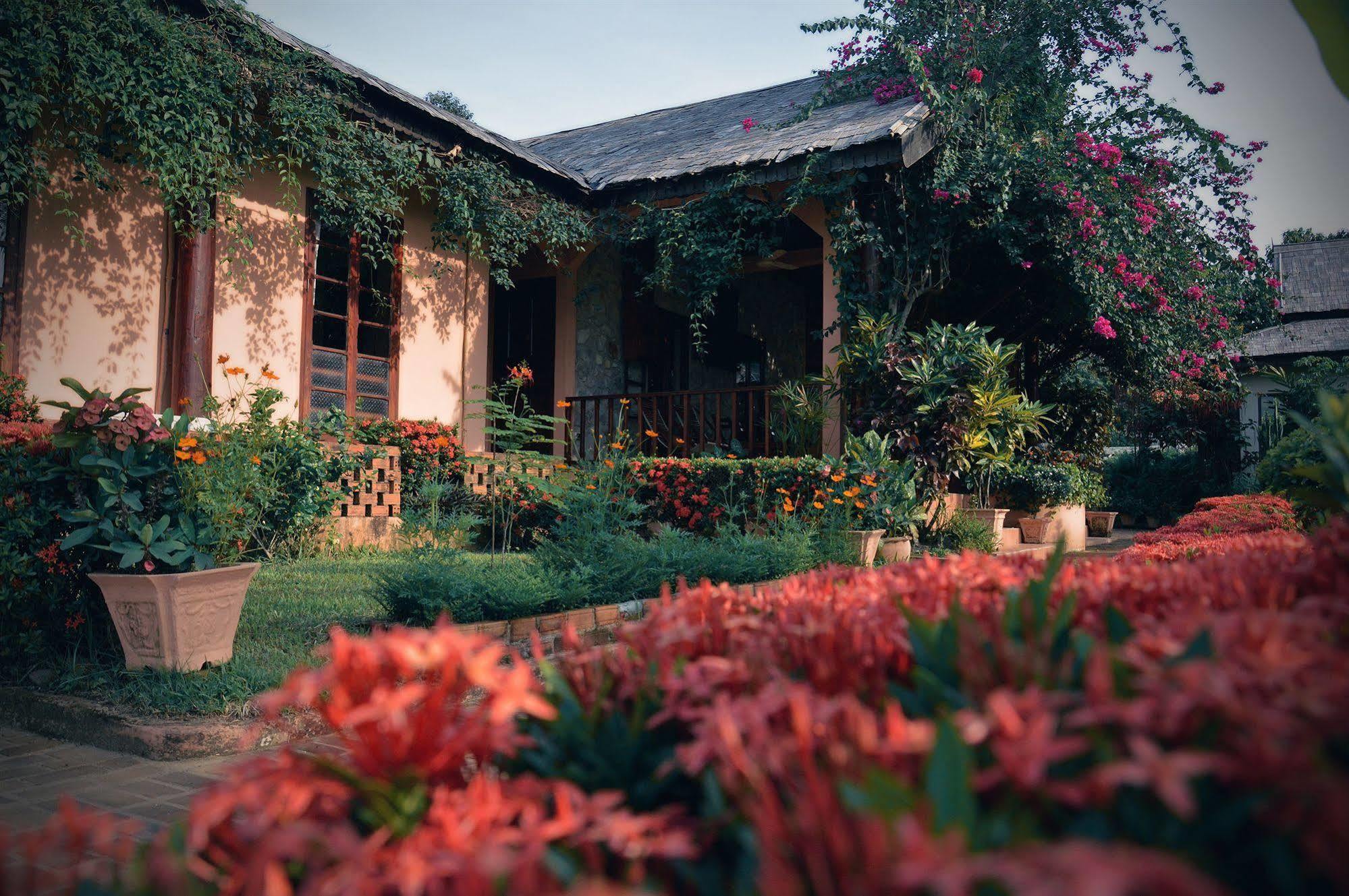 Villa Nam Song Vang Vieng Exteriér fotografie